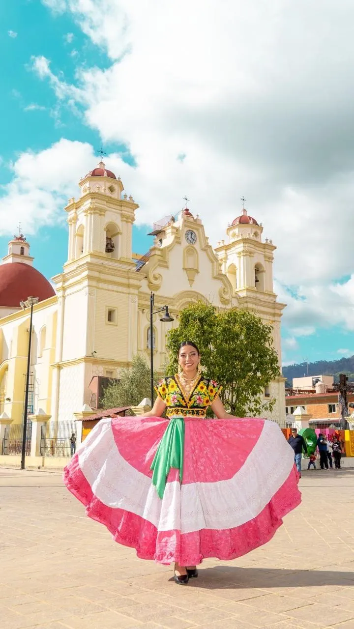 Iglesia santuario de la Virgen de Juquila Oaxaca Iglesia santuario de la Virgen de Juquila Oaxaca